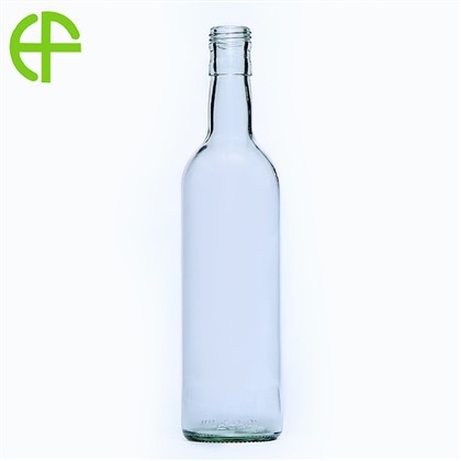 500 ml bílého rafinovaného stařeného likéru Bglass Ottle
